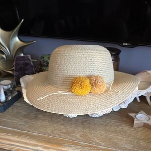 Women Straw Sun Hat with Yellow Pom Poms